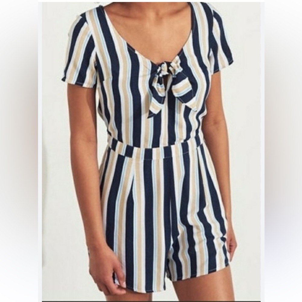 Hollister striped romper with short sleeves and a keyhole cutout size small